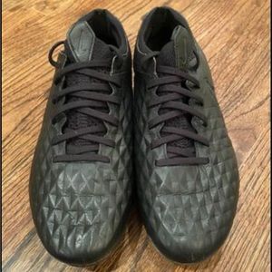 New youth Nike Tiempo Legend 8 soccer cleats